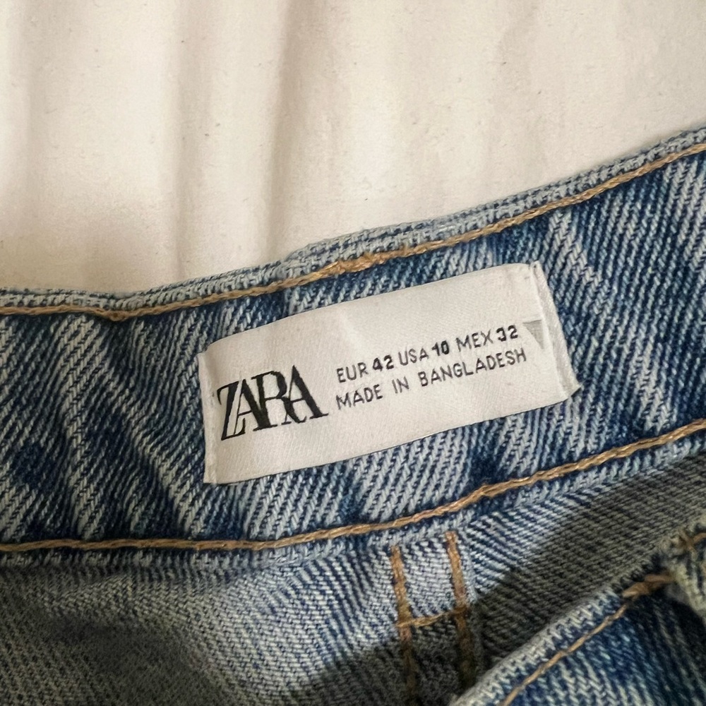 Zara Blue Jean Shorts Distressed High-Waisted - Picture 4 of 6
